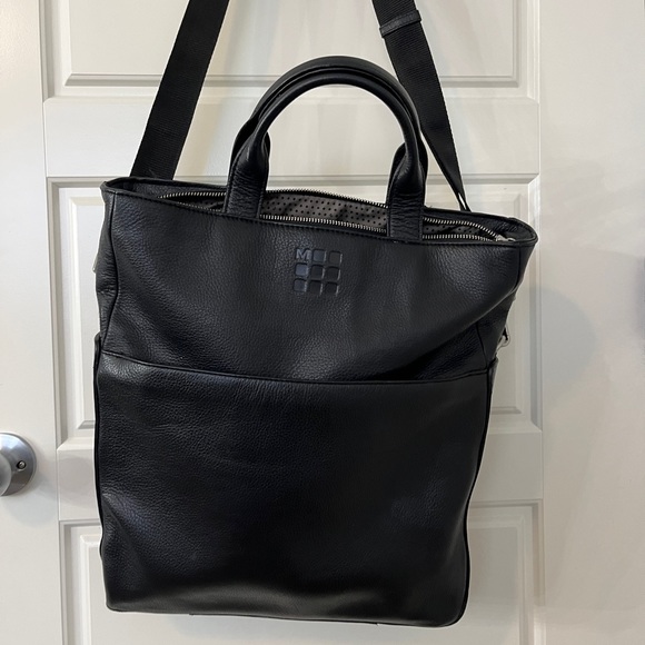 Moleskine Bags Moleskine Classic Leather Vertical Shopper Black
